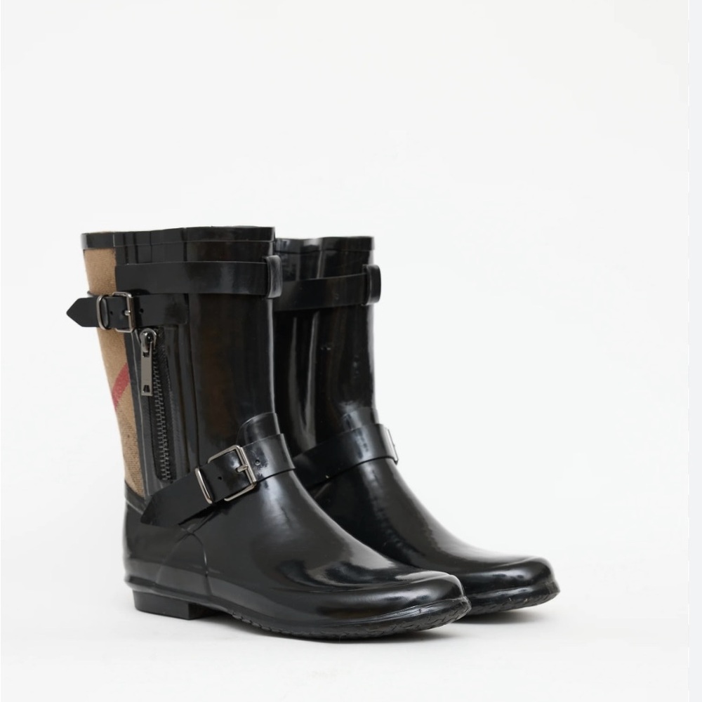 Burberry Black and Tan Winter Rain Boots with Adjustable Buckle
